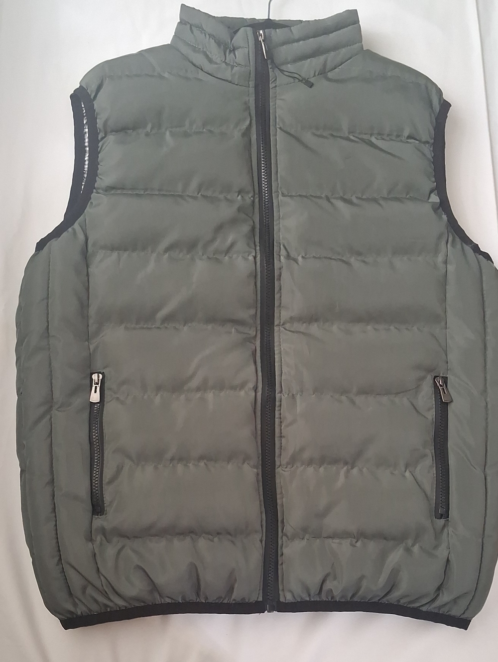 Men's Olive Green Quilted Puffer Vest - Lightweight Layering